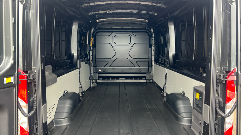 Ford Transit E-350 L3 Rwd 135kW 68kWh H2 Trend Van Auto